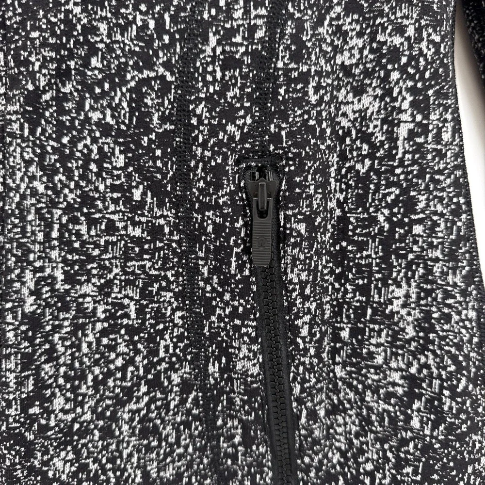 lululemon athletica measurements pit